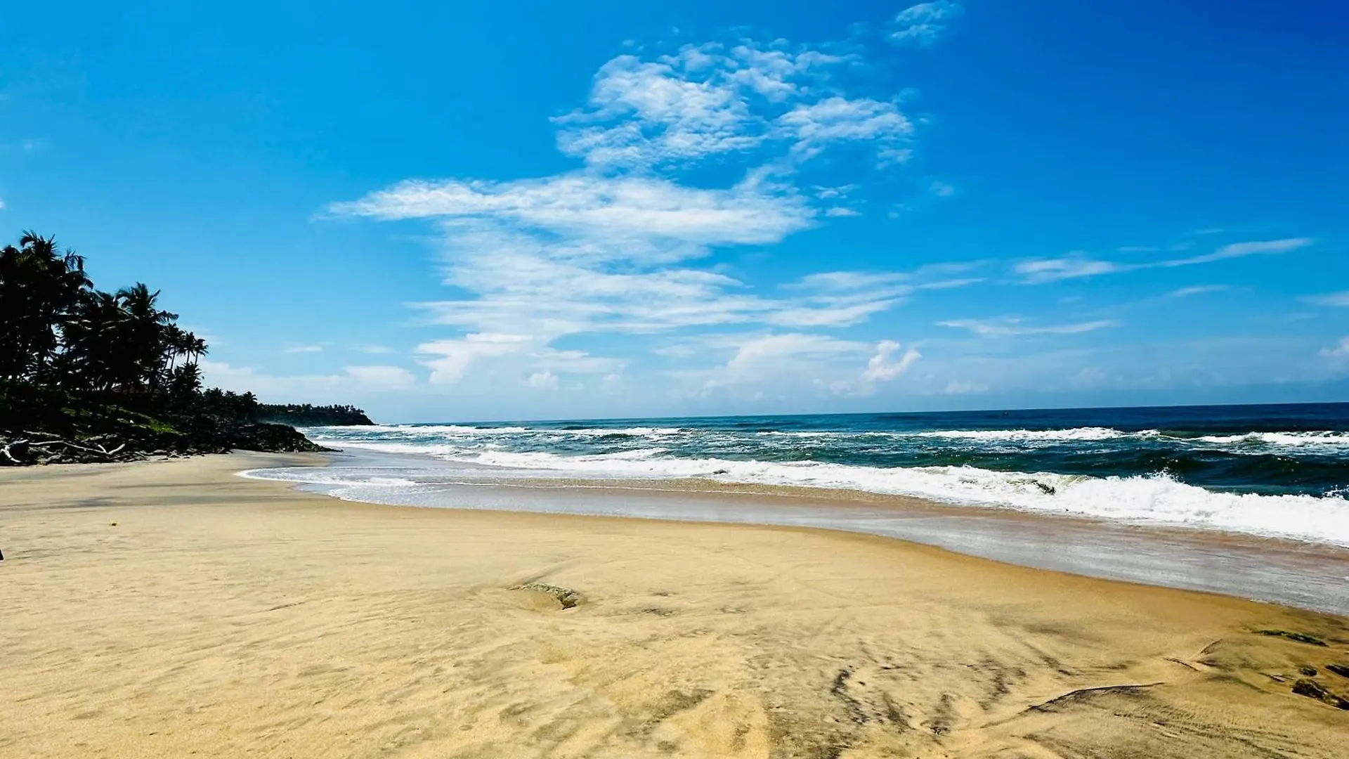 Hotel Maadathil Cottages & Beach Resort Varkala