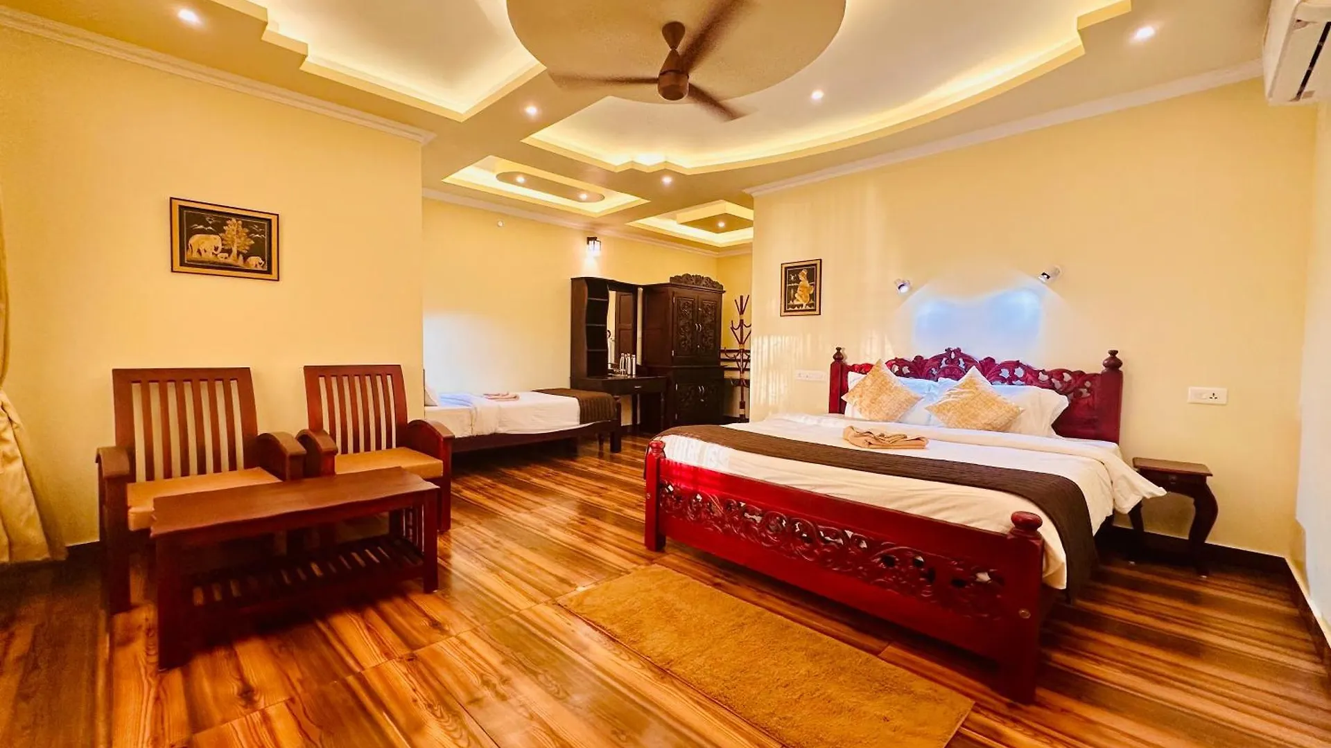Maadathil Cottages & Beach Resort Varkala Hotel