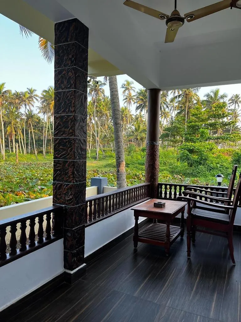 Maadathil Cottages & Beach Resort Varkala 0*,